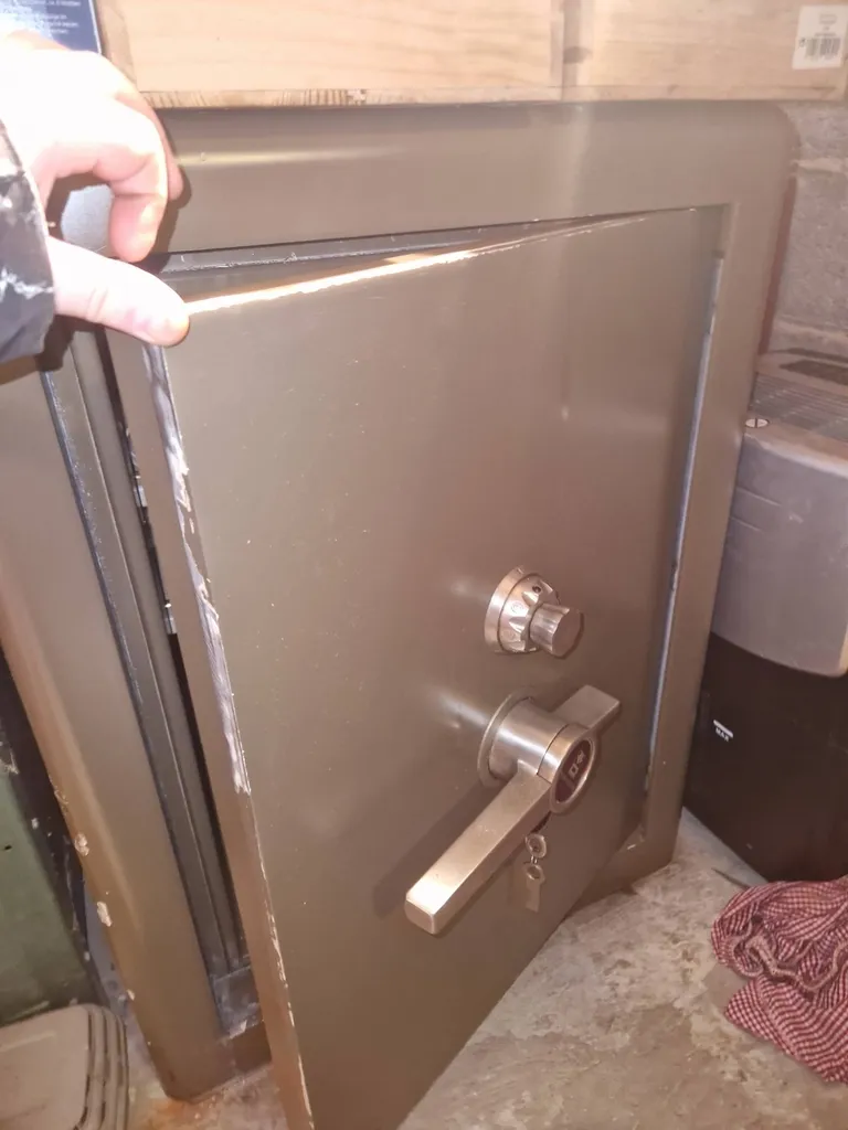 coffre fort bloqué puis ouvert par technicien spécialisé sur Longuenesse
