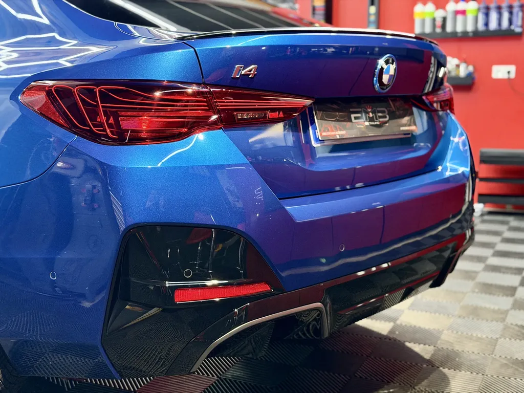 BMW i4 M60 – Protection céramique GYEON Infinite par EMB Detailing à Vaugneray (Lyon)