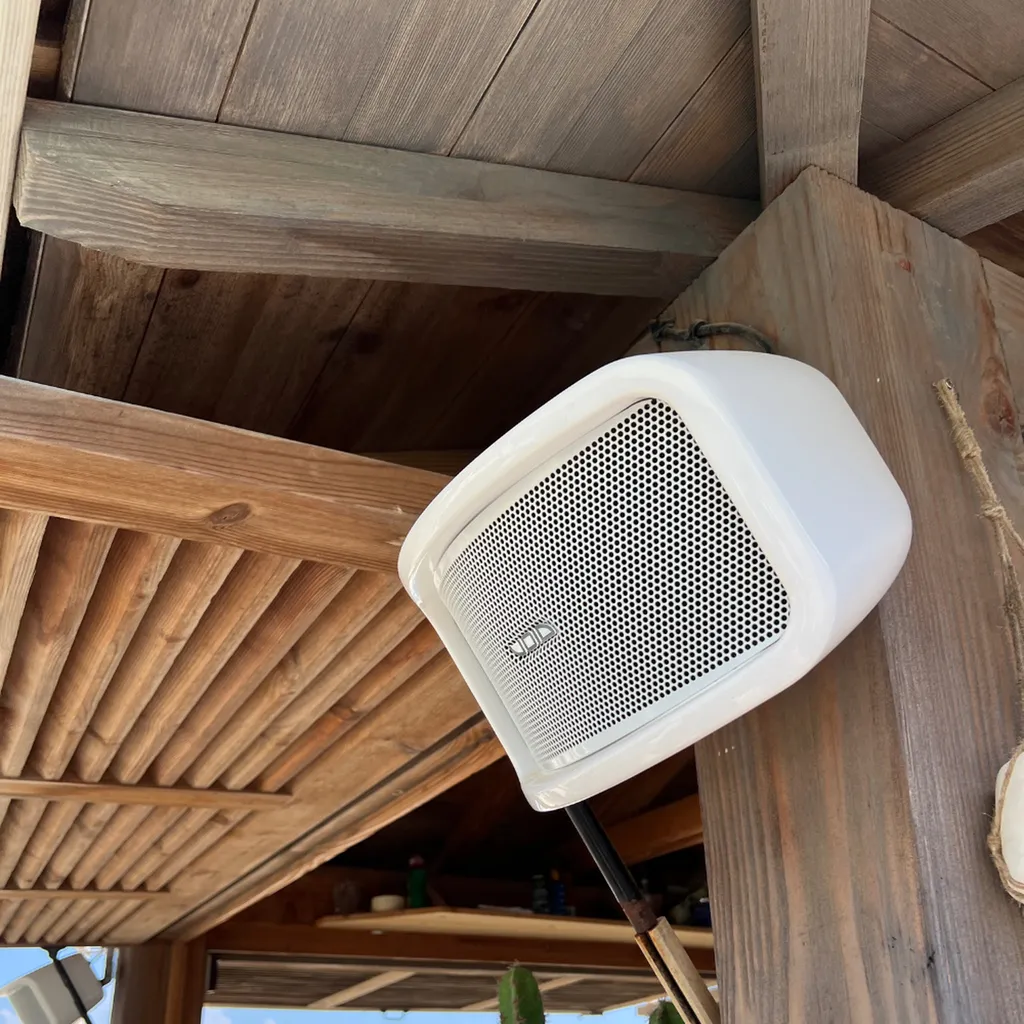 Installation sonorisation Kon Tiki à Ramatuelle Var 83