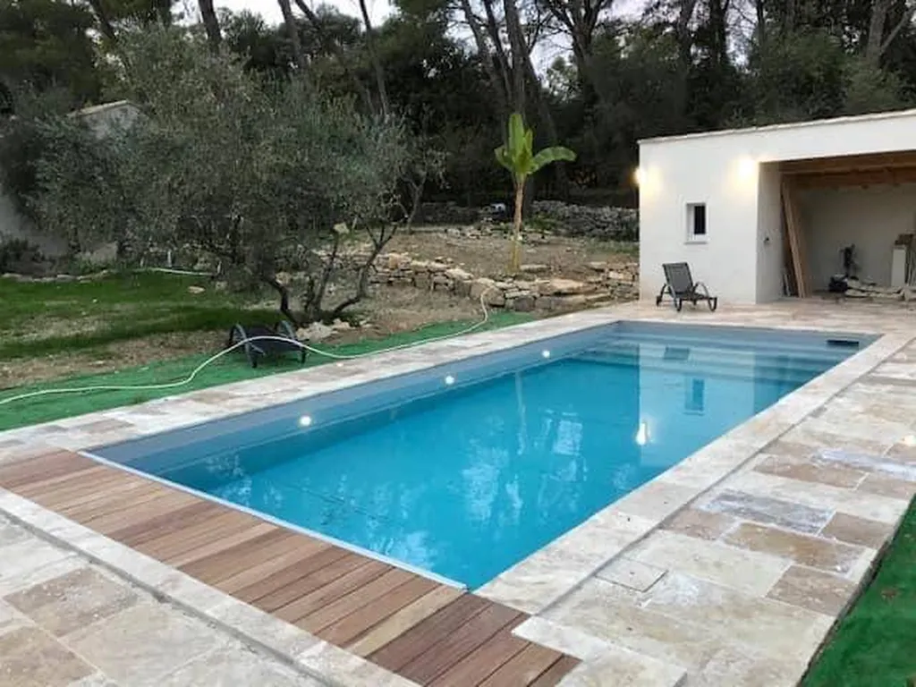 DALLAGES EXTERIEURS TRAVERTIN BEIGE 1ER CHOIX MIX 