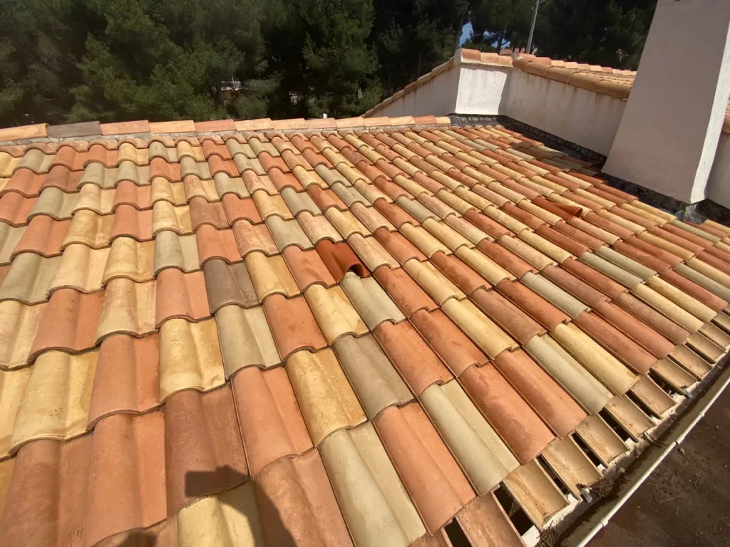 toiture avec nettoyage près de aix en provence