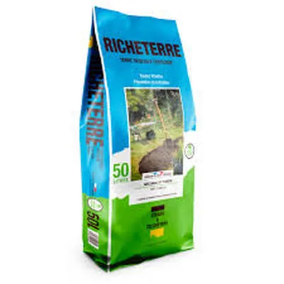 Terre végétale fertilisée Richeterre améliore sol pauvre plantation massif jardin riche matière organique rétention eau optimale