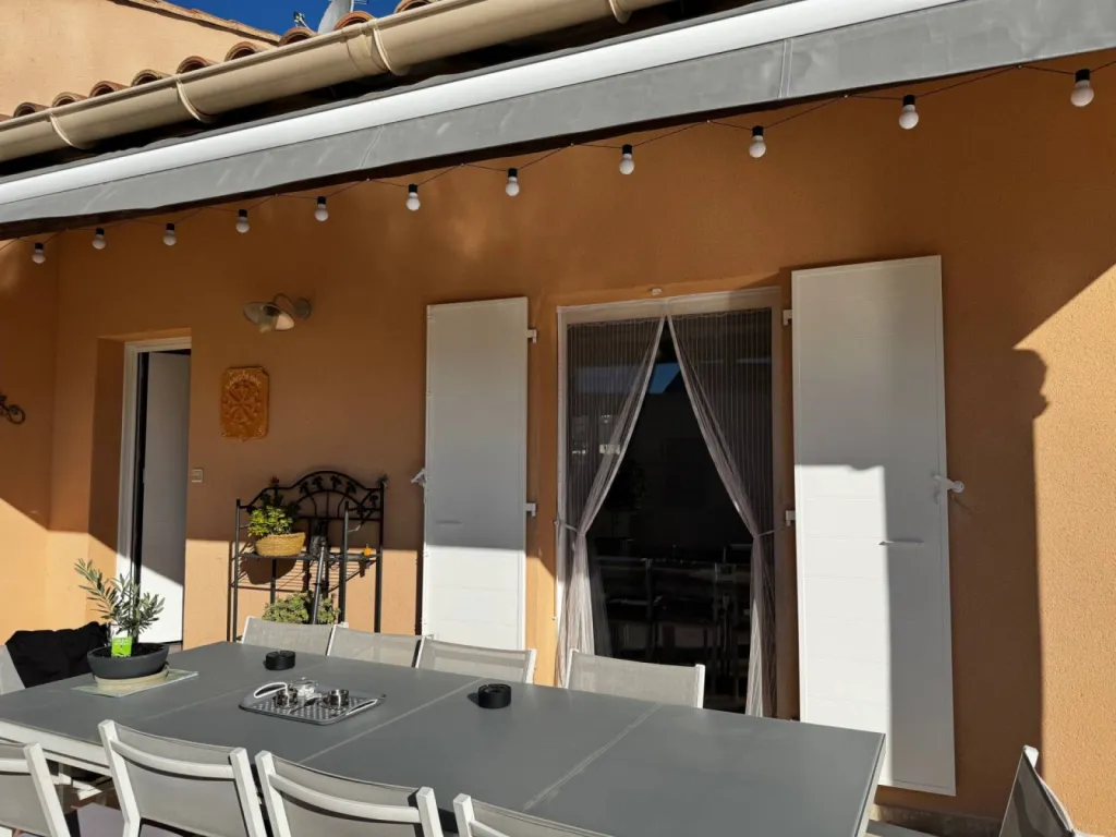 Pose de volets batants 2 vantaux en aluminium sur Eyguières