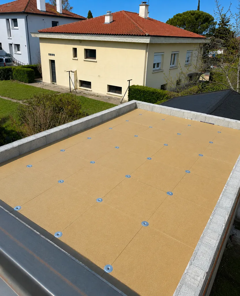 Entreprise d'extension en bois sur toit plat avec isolation thermique et étanchéité de toiture à Muret proche d'Eaunes