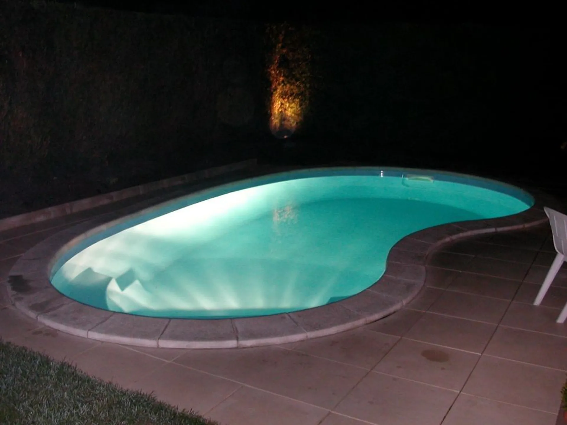 Piscine fond plat modèle Noisette 