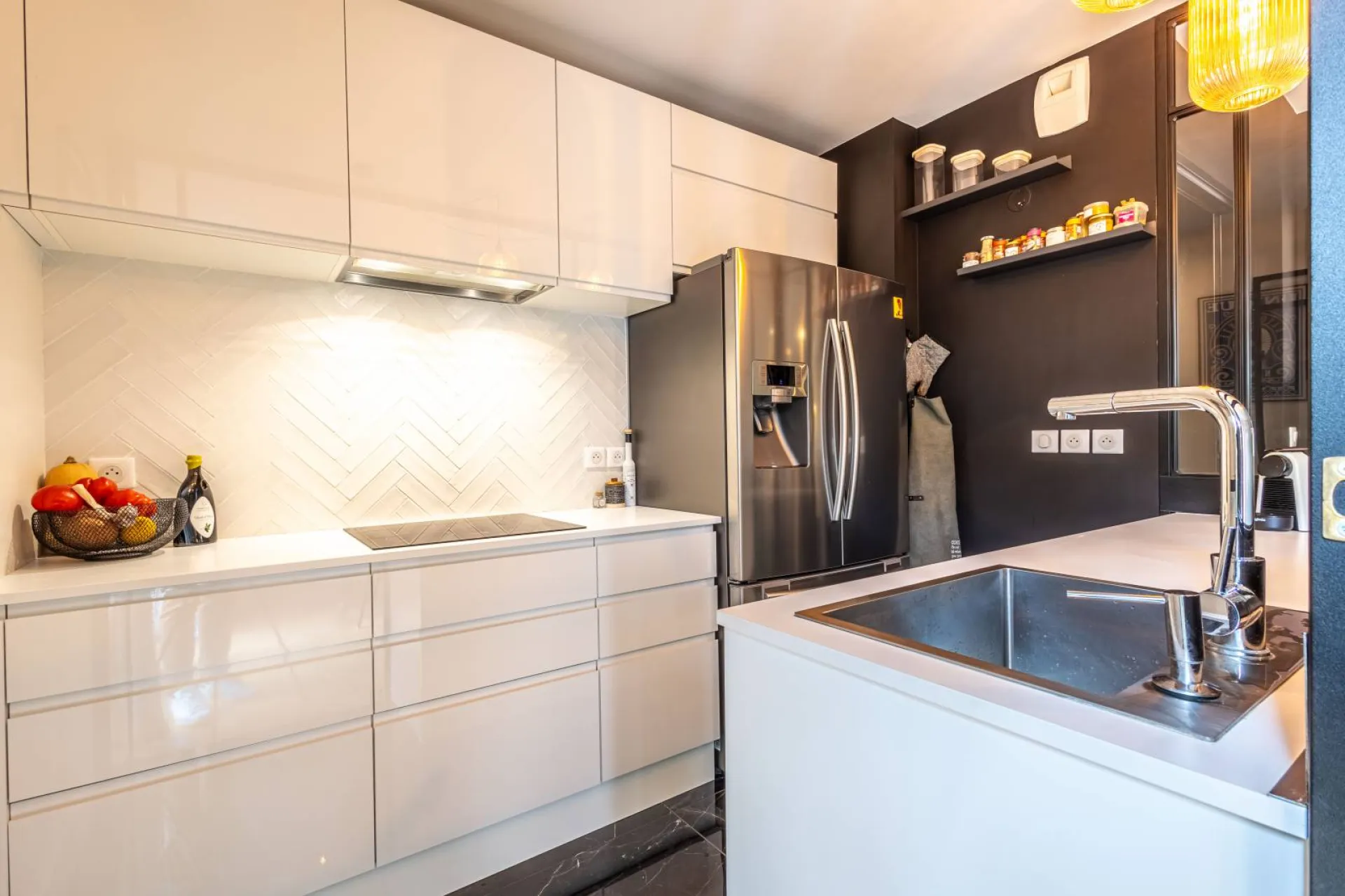 Vendu Bel appartement T4 avec garage Bordeaux Caudéran  