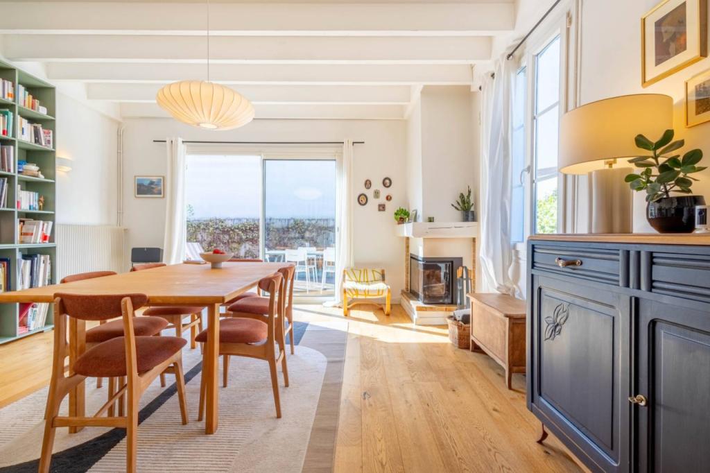 Charmante maison rénovée non mitoyenne Bordeaux Caudéran  