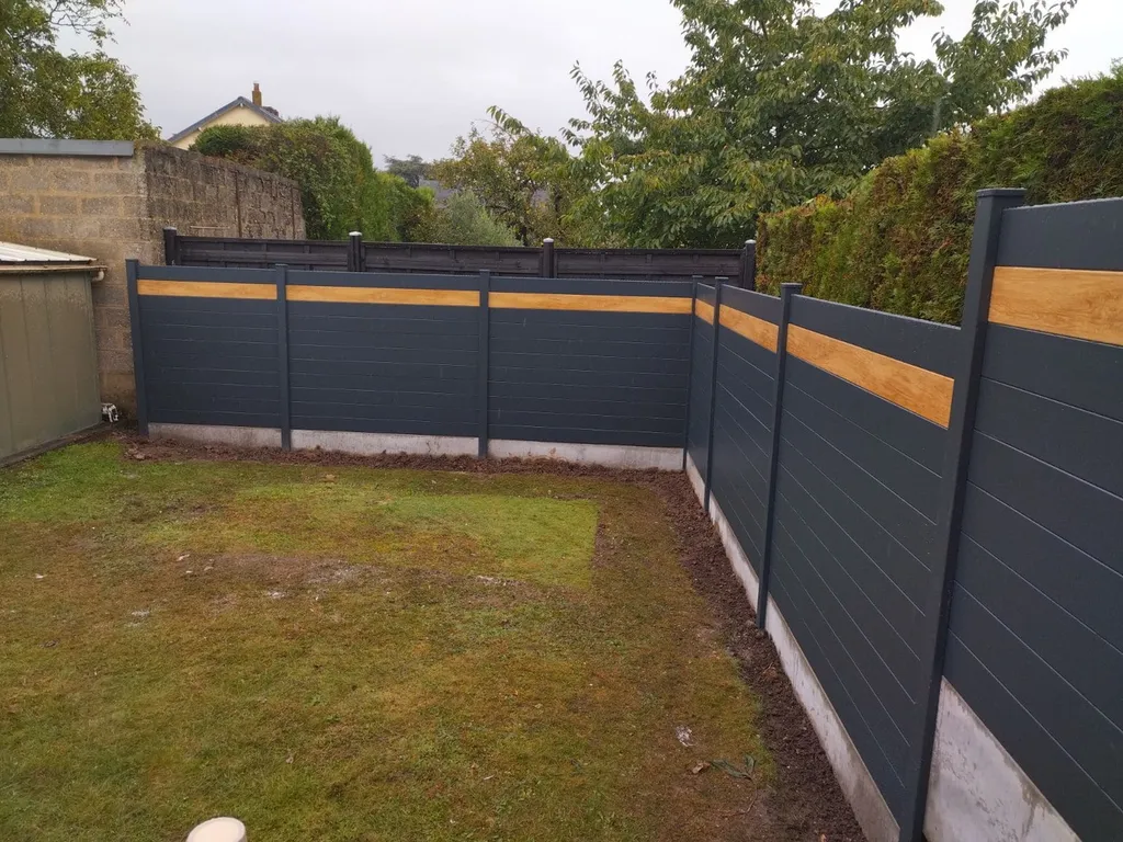 Installation de Clôture Aluminium Occultante, Panneaux Rigides et Brise-Vue pour l'Intimité à Yvetot en Seine-Maritime et sa Région