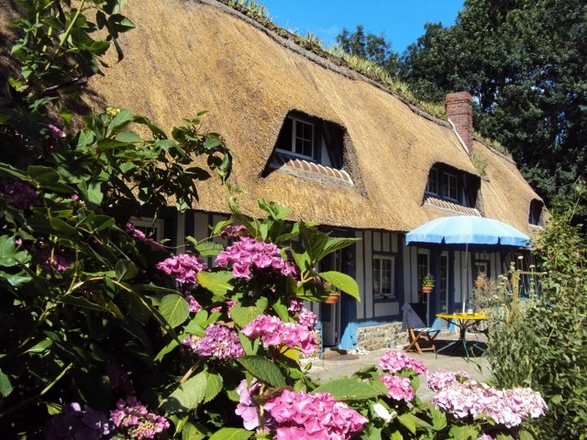 MAISON NORMANDE Entre CORMEILLES et PONT -AUDEMER