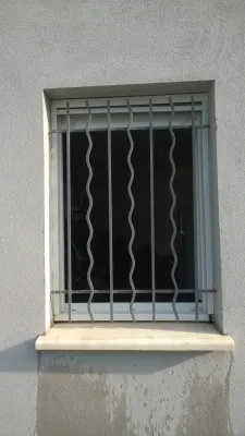 CONFECTION ET POSE GRILLE DE PROTECTION POUR FENETRE SUR MESURE FER FORGE A ISTRES