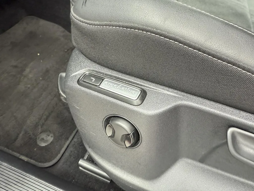 Volkswagen T-Roc occasion automatique diesel près d'Yvetôt – SUV récent faible kilométrage