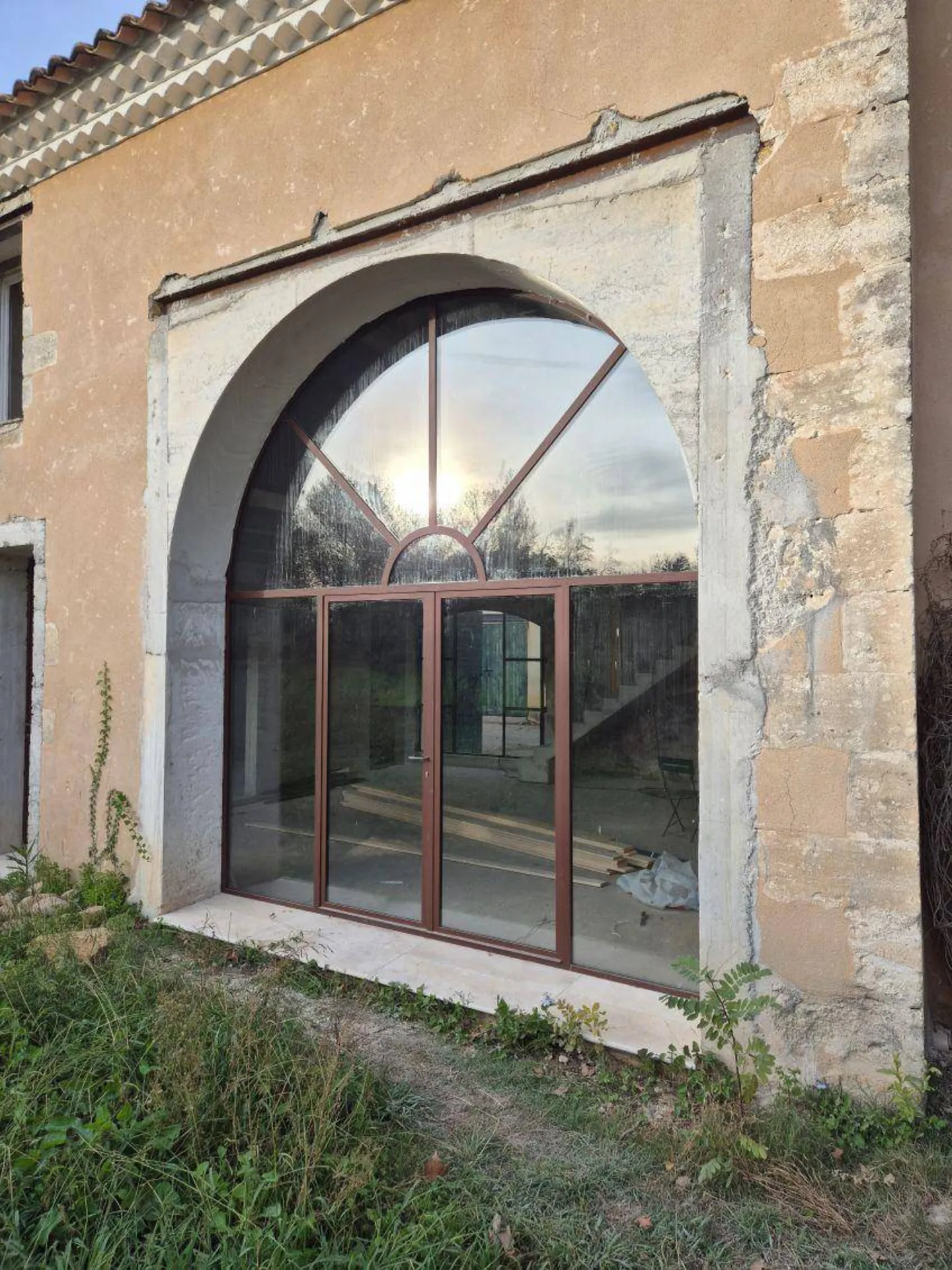 Thermolaquage pour fenêtres et baies vitrées en fer à Istres