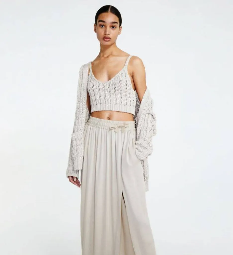 Fabiana Filippi c'est une manière d'être et celle de Fabiana Filippi est sobre et raffinée.