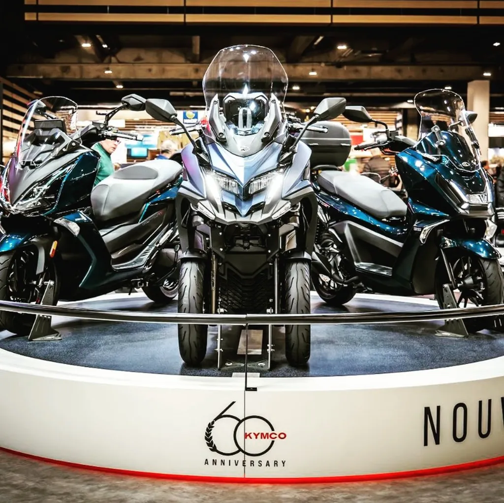 Azur Motos votre concessionnaire Kymco à Sanary, , distributeur Piaggio et Vespa et vente de scooters et mots d'occasion