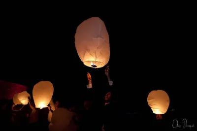 immortaliser son mariage avec un lâcher de lanternes