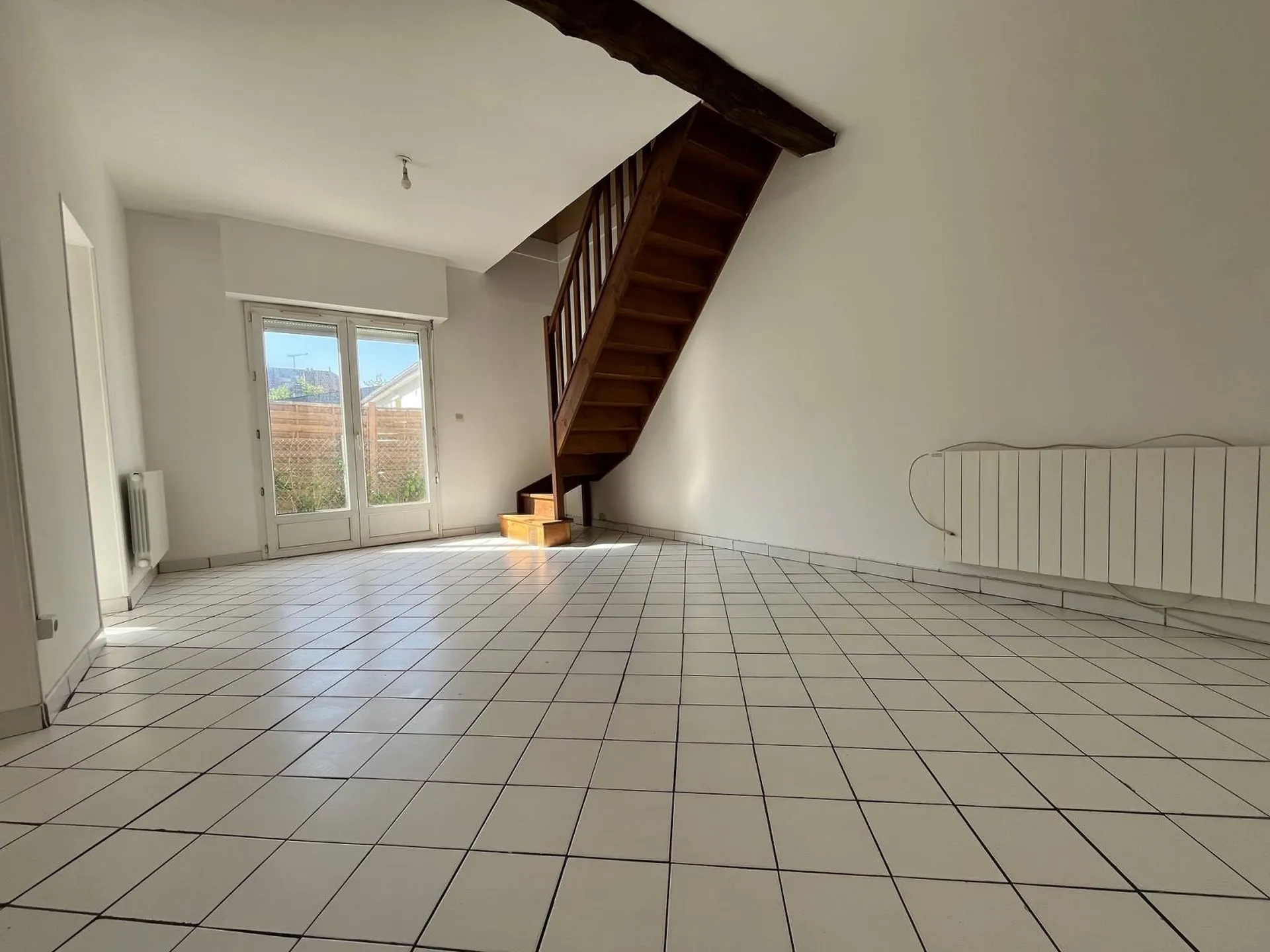 Ensemble immobilier, à vendre, en centre-ville du Trait - Idéal investisseurs !