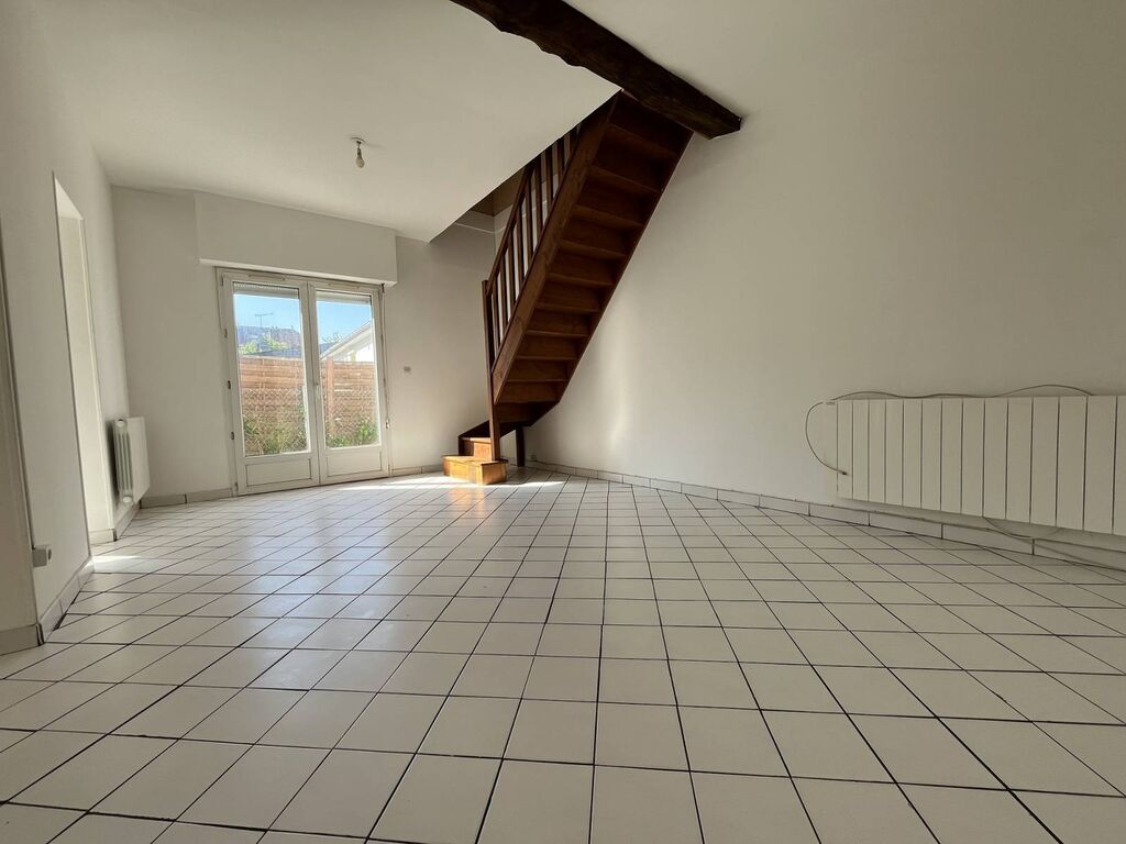 Ensemble immobilier, à vendre, en centre-ville du Trait - Idéal investisseurs !