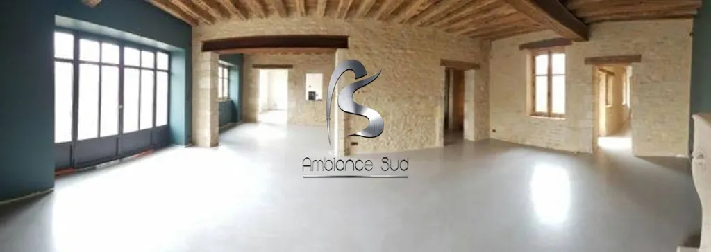 SOL DECORATIF EN BETON CIRE TALOCHE A DIJON