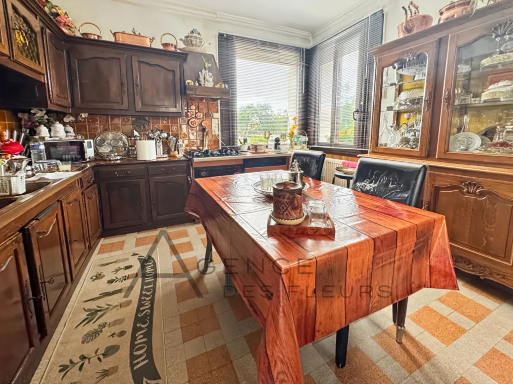 À vendre maison de 110 m² sur un terrain de 1024 m² située sur la commune de Cléon