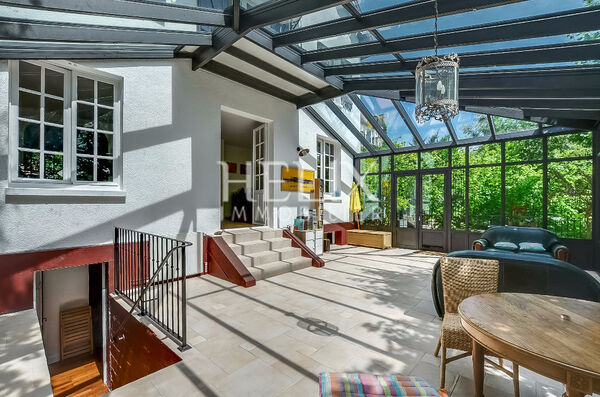 Propiedad 290 m² con un jardín de 1100 m²