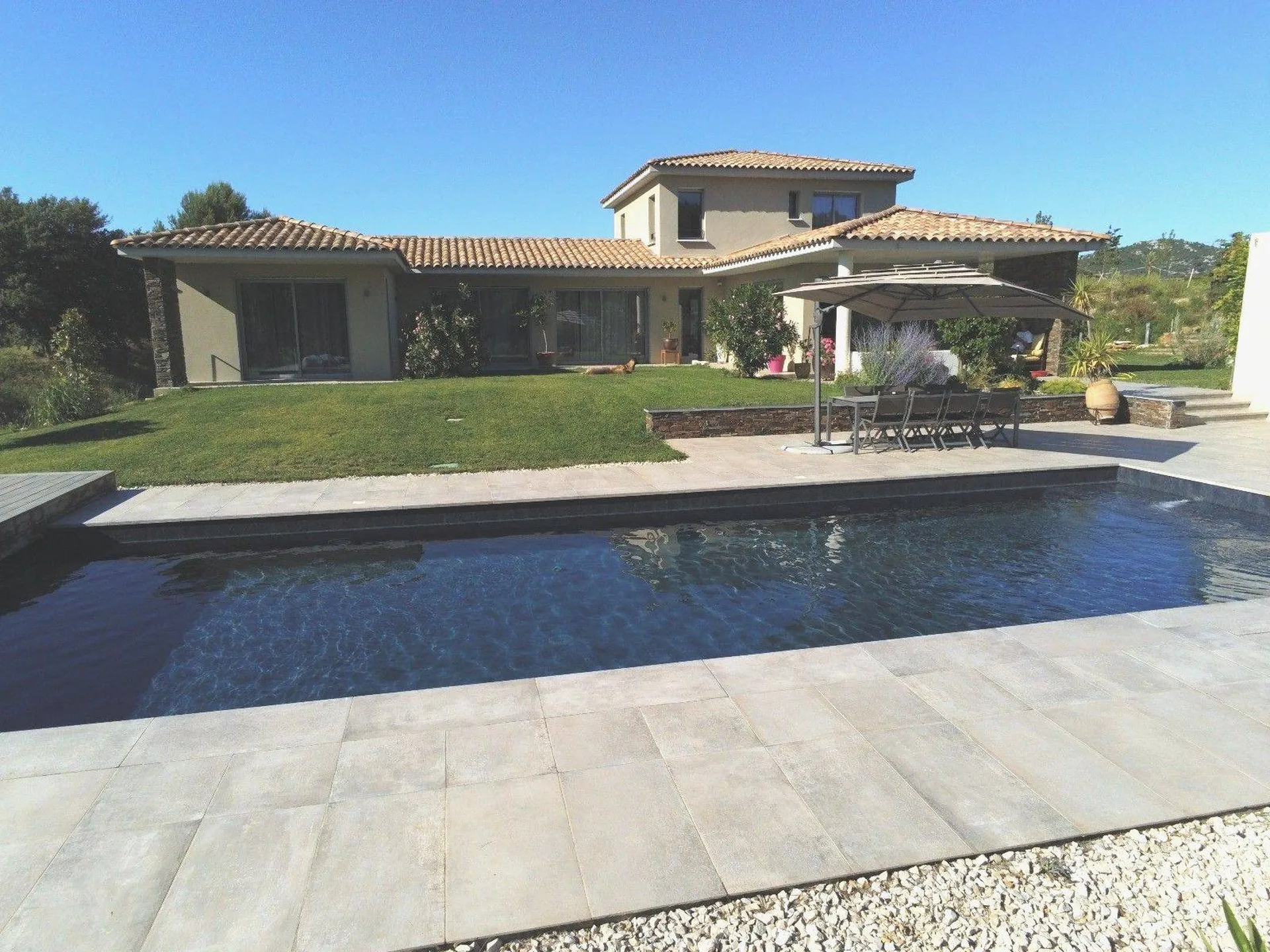 Magnifique propriété situé dans un quartier prisé de Roquefort la Bédoule