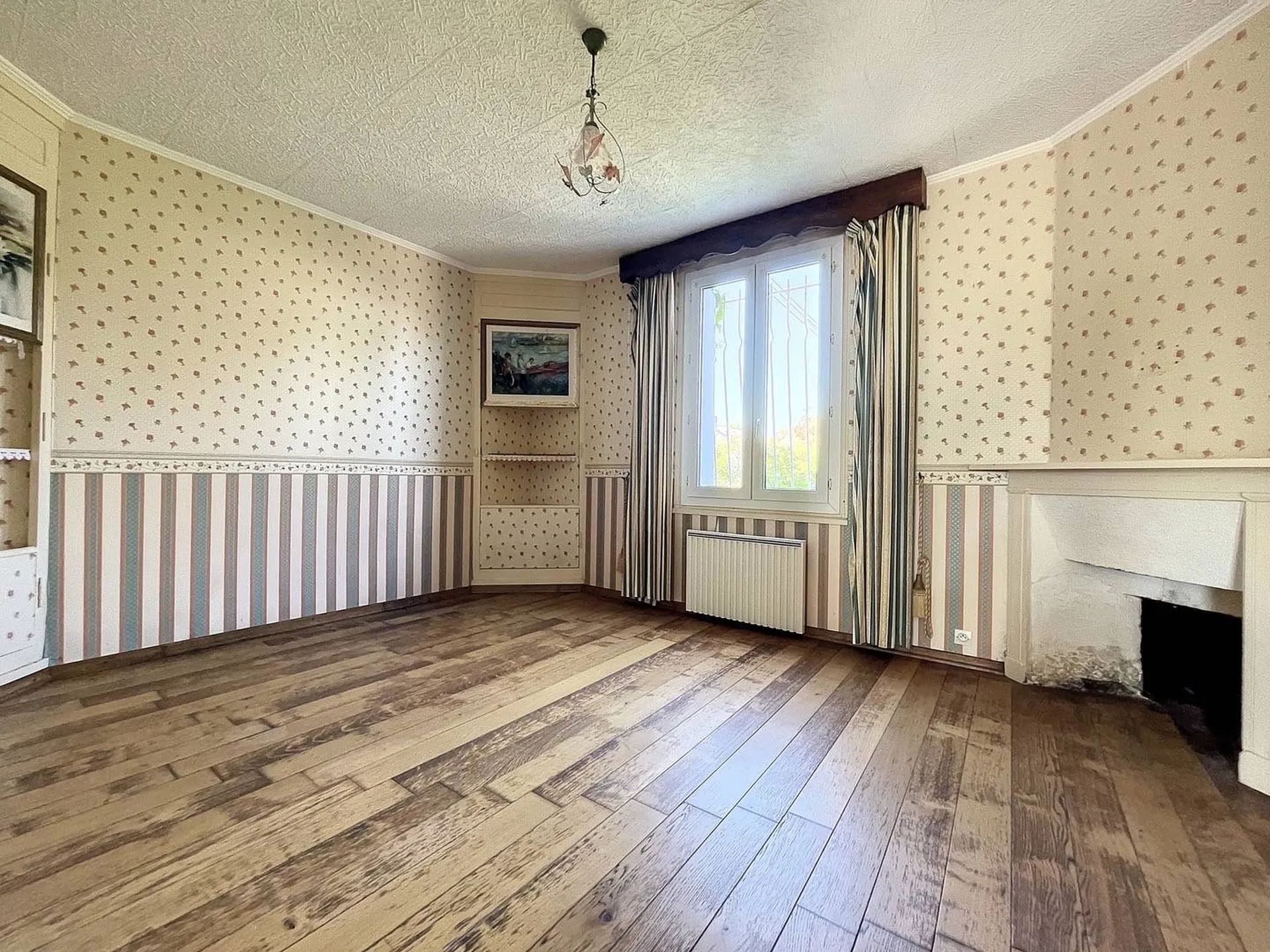 Maison de caractère d'environ 110m² sur son terrain d'environ 1000m² en Seine-Maritime, Normandie.