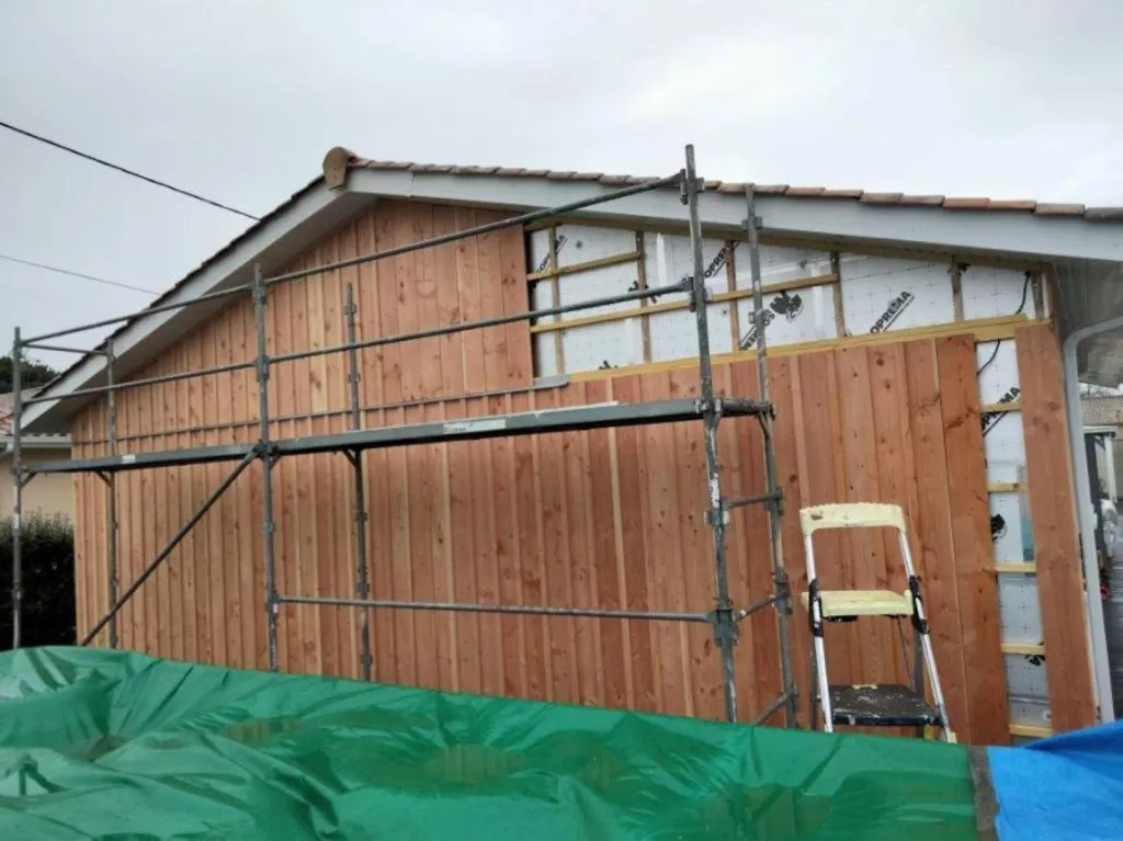 Devis pour isolation des murs extérieurs avec bardage bois douglas Arcachon