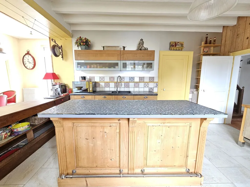 maison de famille à vendre en campagne en sarthe avec 5 chambres