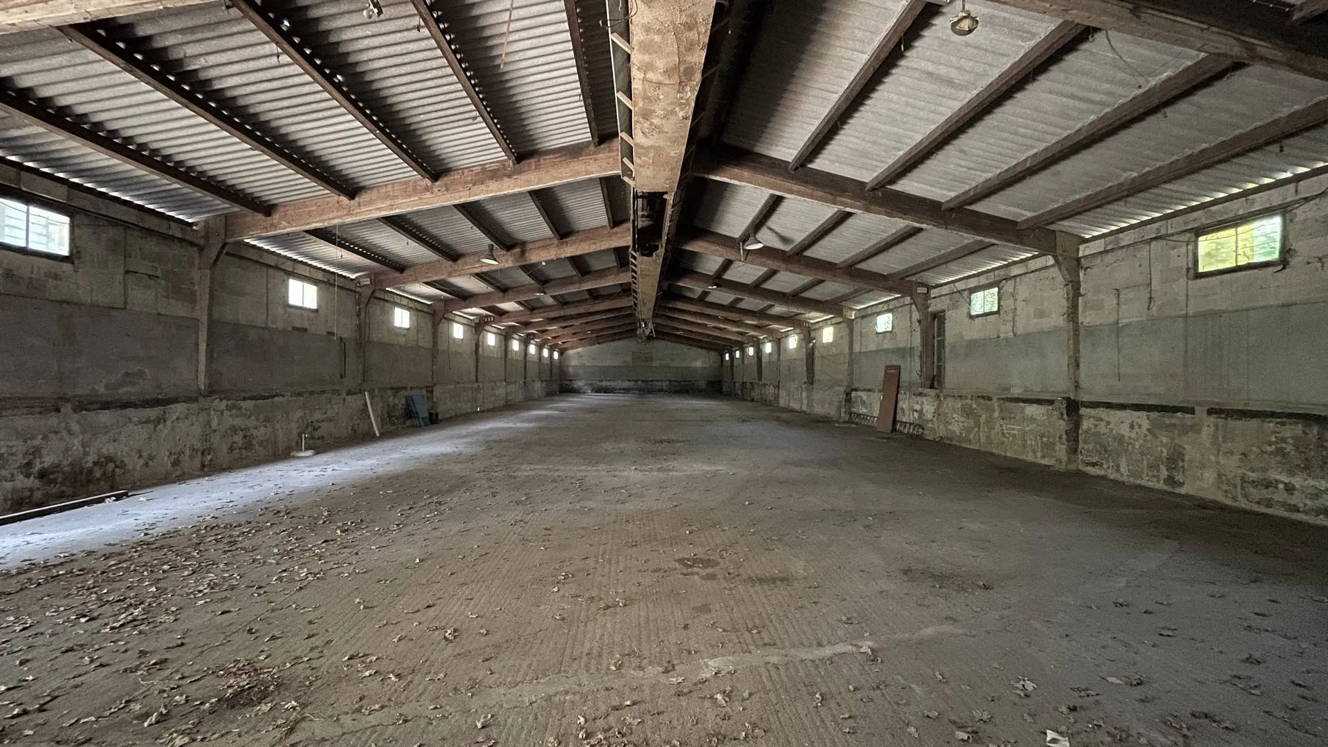 10. Propriété de prestige en Normandie : Terres et Demeures de Normandie propose une vie paisible et tranquille dans un cadre naturel exceptionnel.