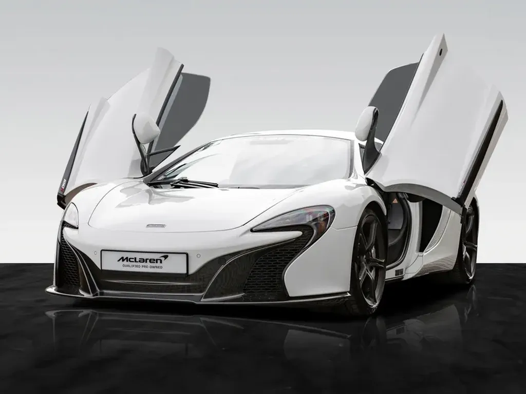 mclaren-650s-coupe-2015-portes-papillon-ouvertes