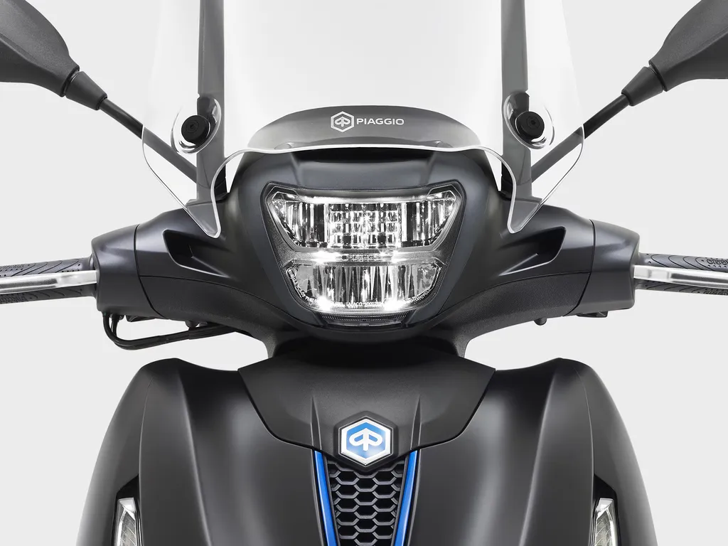 Piaggio Beverly : le scooter grandes roues polyvalent chez Azur Motos à Sanary-sur-Mer