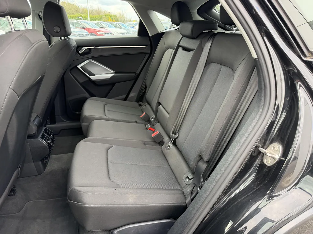 Audi Q3 Sportback d'occasion à vendre proche du Havre : SUV coupé diesel S tronic chez Caudebec Automobiles