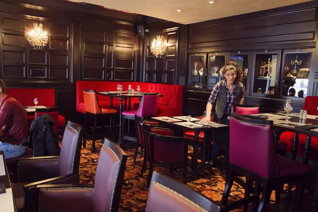 Où boire un verre au Vieux Port de Marseille ?