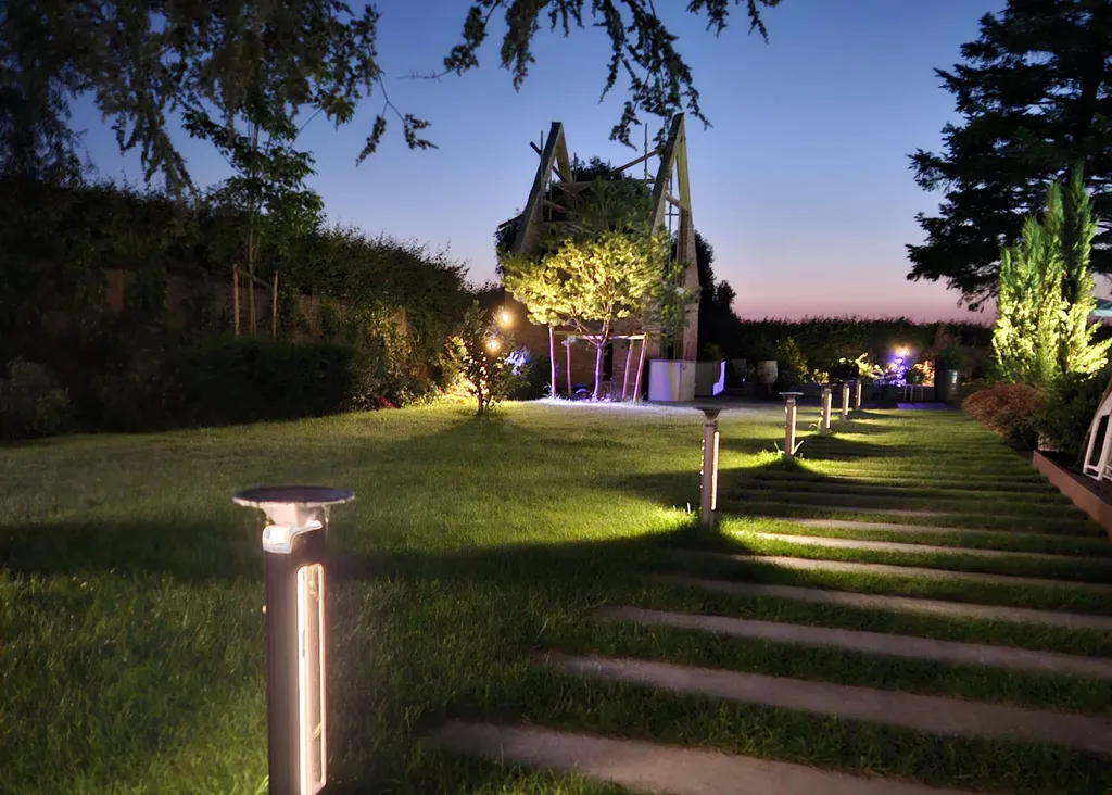 Expérience Habitat : jardin domotique éclairage LED avec son