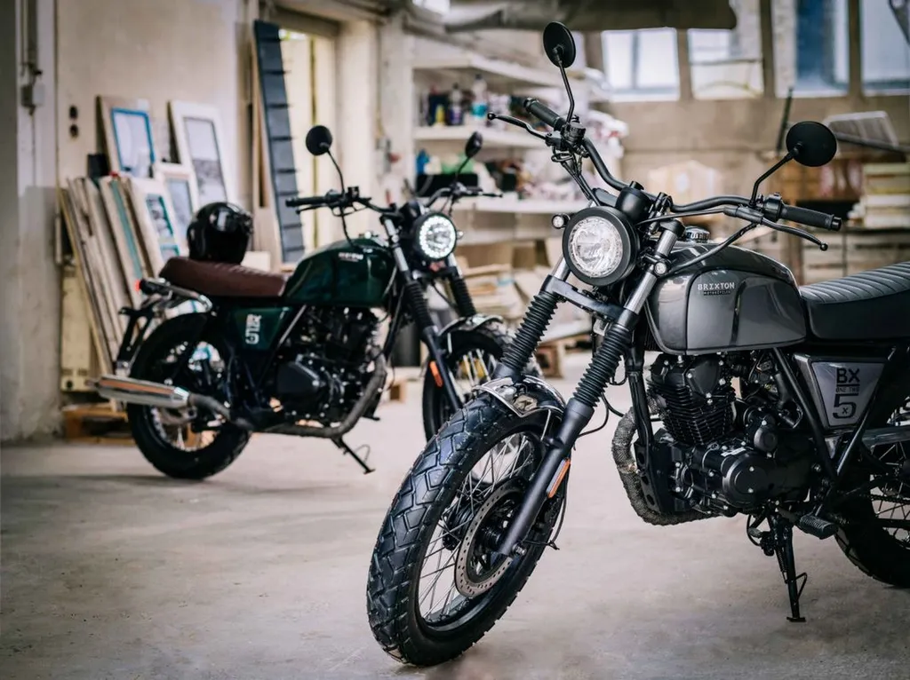 BRIXTON BX125 