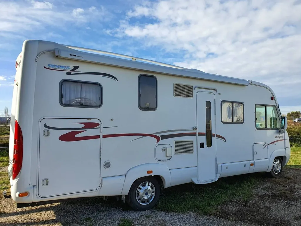 VENDU CAMPING-CAR RAPIDO RANDONNEUR 9096DF 3.0L 160CV