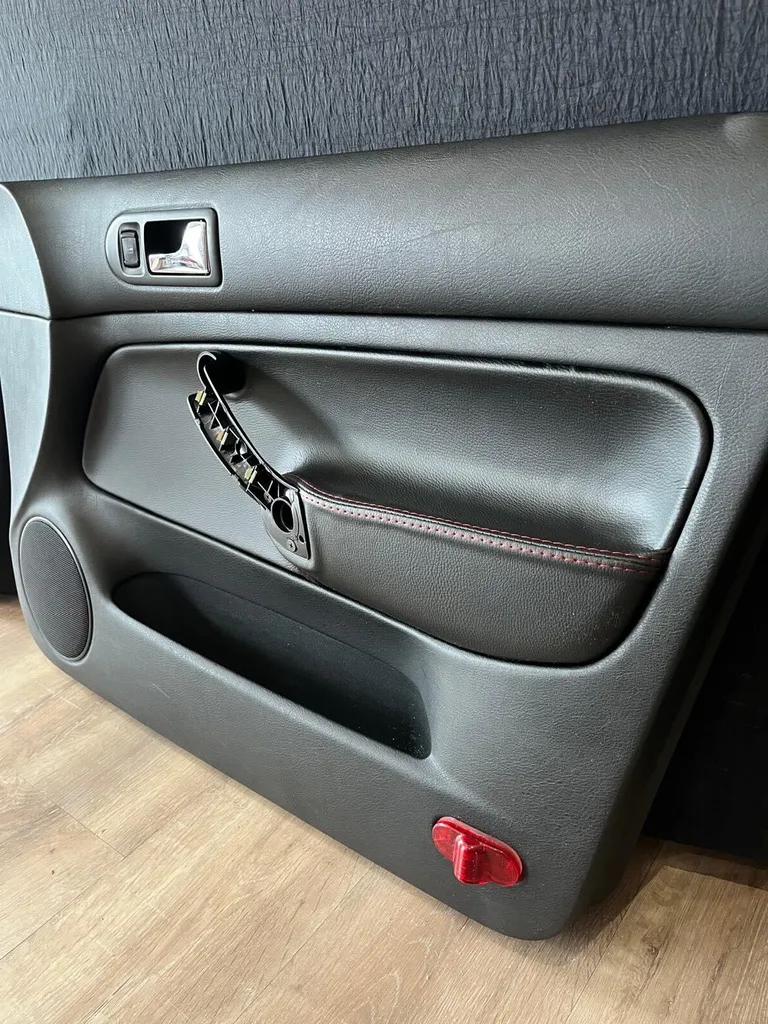 Restauration sur mesure de portières automobiles près de Bordeaux