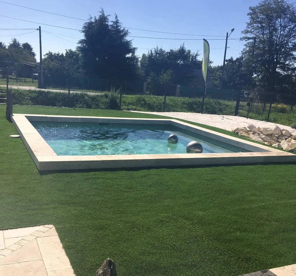 Réalisation piscine en béton bancher sur la rive droite de Bordeaux