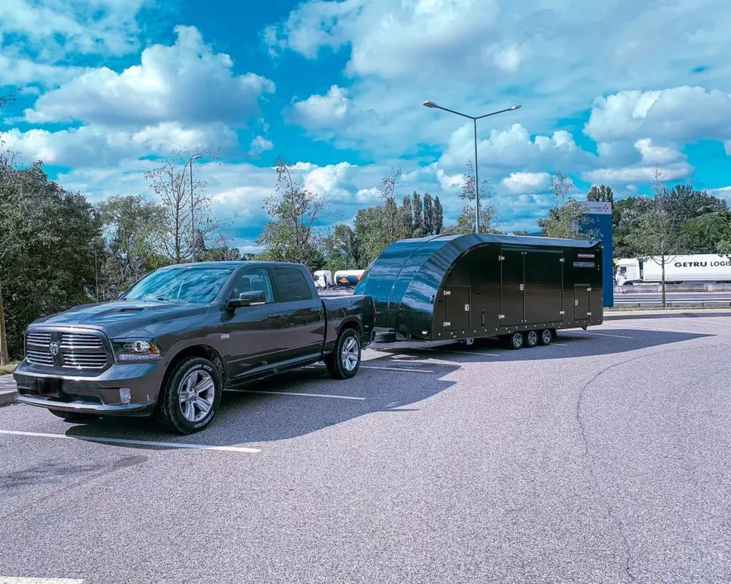 Transport et remorquage automobile pour véhicules de luxe ou véhicule de sport à Carnoux en Provence 
