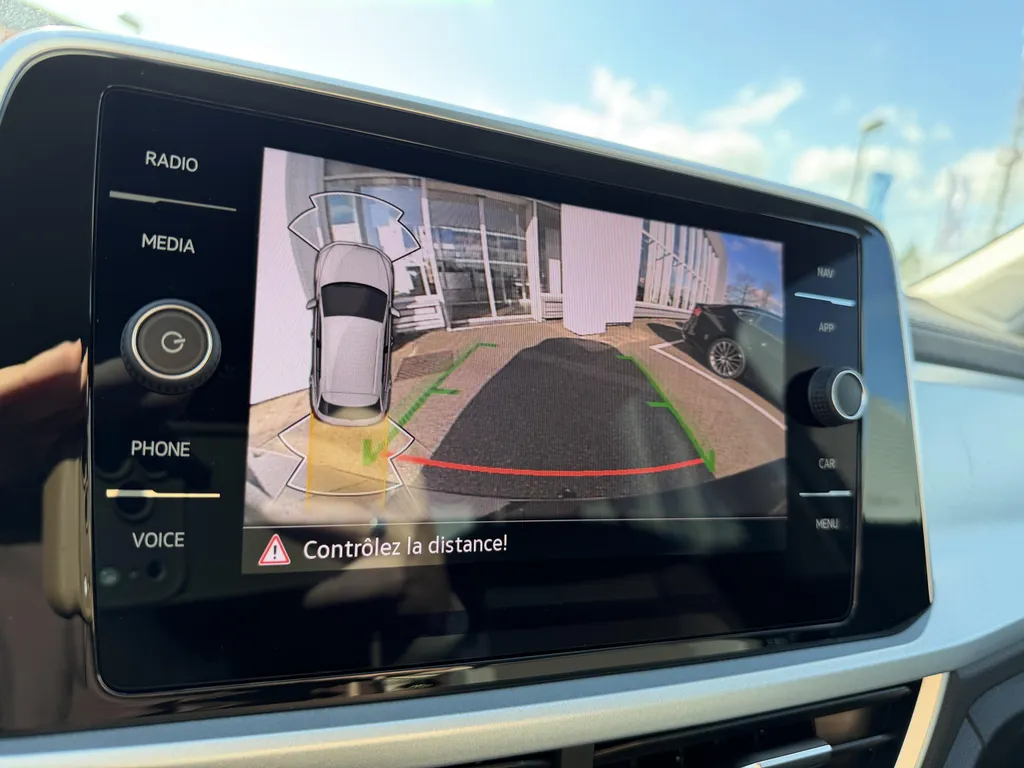 Achat voiture occasion aux environs de Rouen : découvrez notre Volkswagen T-Roc d'occasion récent disponible chez Caudebec Automobiles