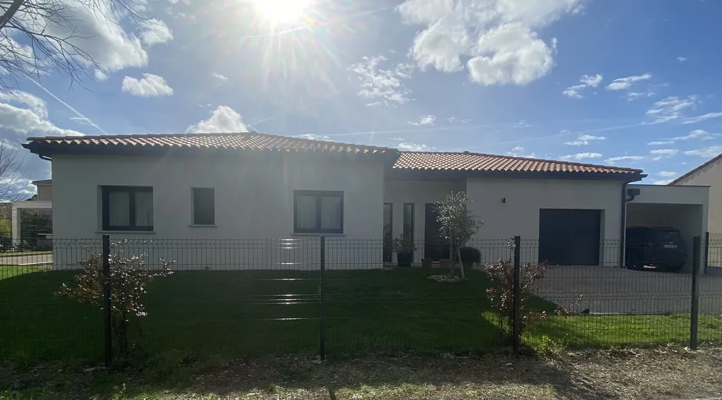 Construire une maison individuelle T5 avec piscine et prestations haut de gamme à Grenade-sur-Garonne