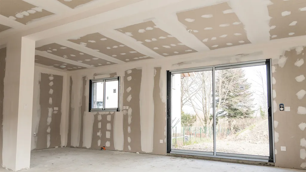 Plaquiste à Marseille spécialisé dans l'aménagement intérieur et pose de faux plafond