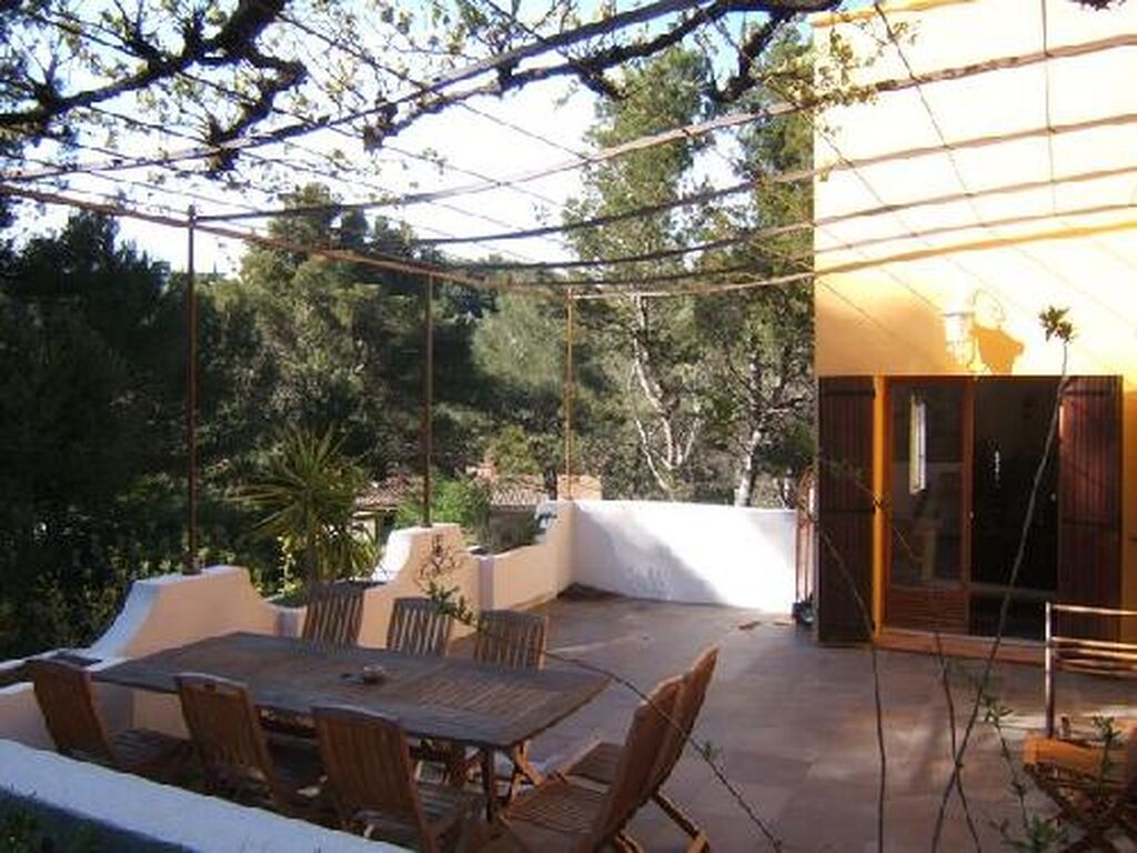 Vente villa Roquefort La Bédoule avec piscine possible deux logements