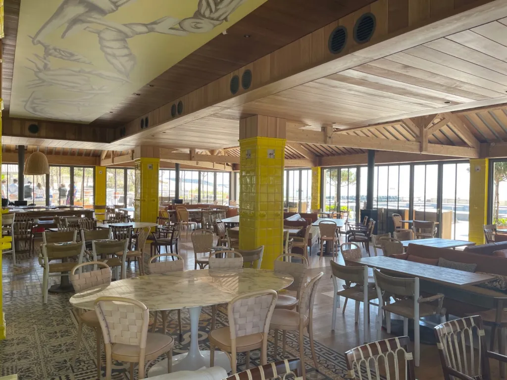 Agencement de l’hôtel/restaurant la corniche à Pyla sur mer
