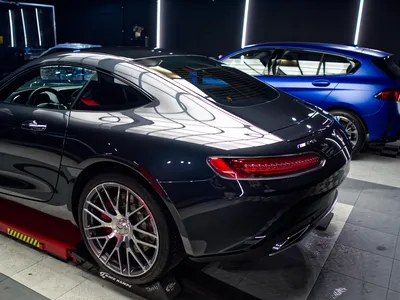 Protection PPF XPEL sur pare-chocs avant AMG GTS gris foncé