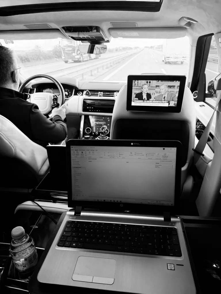 Obtenez un devis personnalisé pour chauffeur privé VIP lors de votre congrès professionnel à Nancy Meurthe-et-Moselle