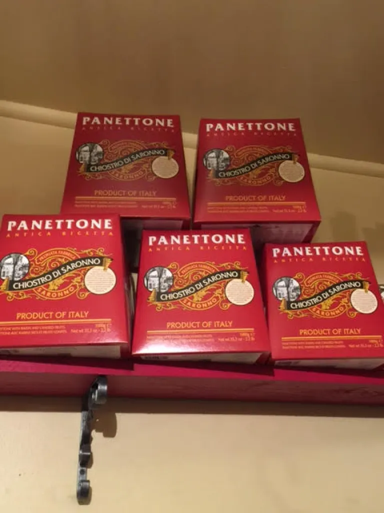 Panettone SARONNO brioche moelleuse aux fruits confits et raisins 1kg