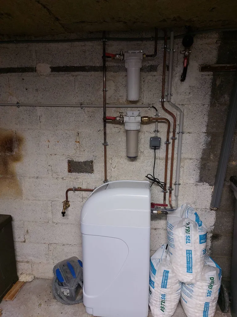 Installation d'un adoucisseur d'eau dans un maison ancienne à Offranville