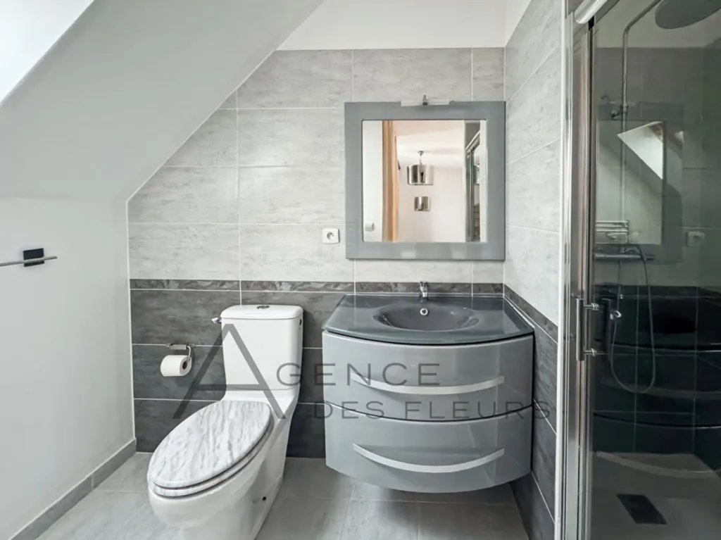 A saisir maison familiale de 131 m² édifiée sur 600m² de terrain sur la commune de ST PIERRE LES ELBEUF 76320