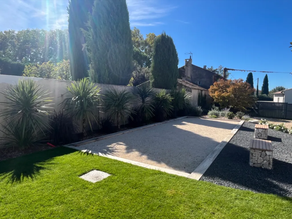 solution jardin peu d'entretien Salon-de-Provence